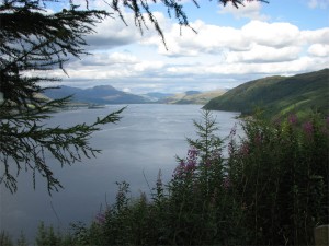 Loch Carron Viewpoint - Scotland - Photo Janice Dugas